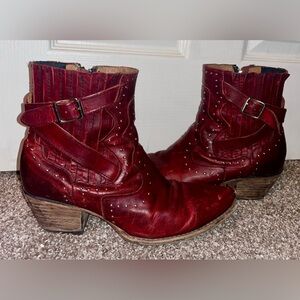 RED FREEBIRD MORGAN SNIP TOE ANKLE BOOTS